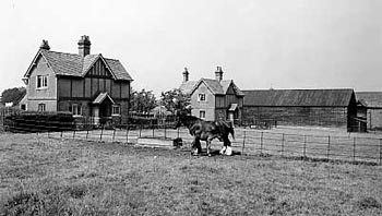 Bletchley Park - Leons Farm cottages