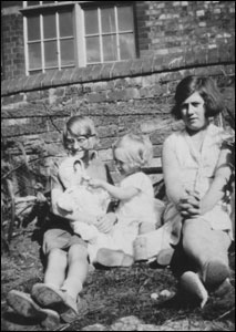 Mary Pittam, Pamela Markham, Marcelle Markham