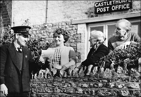 Postman, Nancy Sawbridge, Elizabeth Gobbey & Joe Gobbey