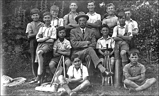 Castlethorpe Boy's Cricket Team 1935 Back row: ... Ray, unknown, Bill Ray?, Les Markham, Jack Markham, unknown Middle row: Dennis Pittam?, Clifford Markham, Major Anderson, William Worker, unknown Front row: Alan Brownsell, Harold West