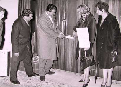 Harold Homer, Bert Tapp, Robert Maxwell, Susie Robinson, Pat St. John,