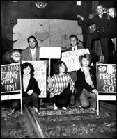 Robert Maxwell & protesters at Castlethorpe Station