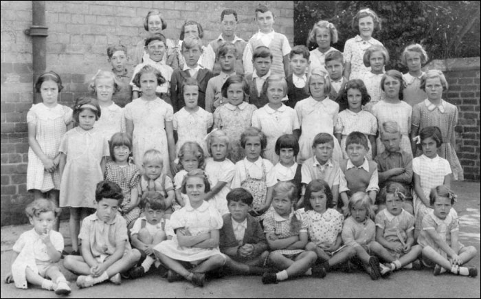 Castlethorpe School photograph 1941