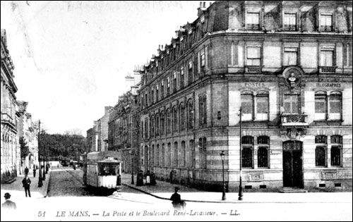 Le Mans - Le Poste et le Boulevard René - Levasseur