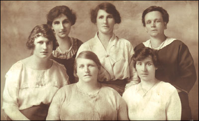 Back row: Dora, Ursula, Annie Front row: Maude, Caroline, Mirriam