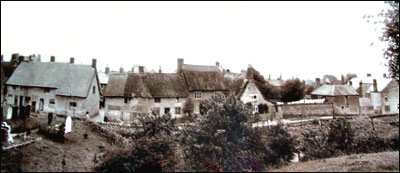 Front street cottages before the fire of 1905