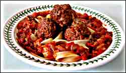 A plate of meatballs & spaghetti sauce