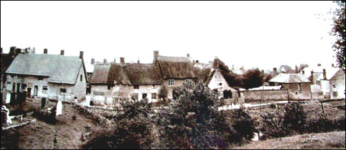 Front Street cottages before the fire of 1905