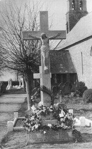 Deanshanger War memorial