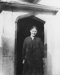 Lily Green was the wife of the Watts' coachman and lived at Hanslope Park gatehouse.