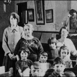 Amy Tite, school teacher, with her students, 1925.