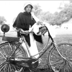 Ada Gregory in the Watts Arms field, dressed as a lacemaker for the Hospital Parade c.1925.