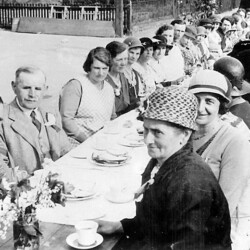 George VI Coronation 1937, street party in the High St.
