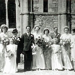 Wedding of Sid Garrett and Joyce Carpenter, 6 July 1946