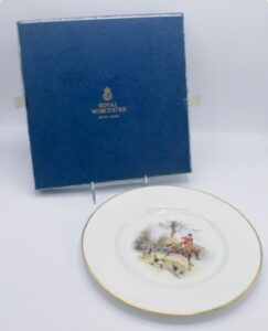 Royal Worcester plate with Tom Ivester Lloyd painting