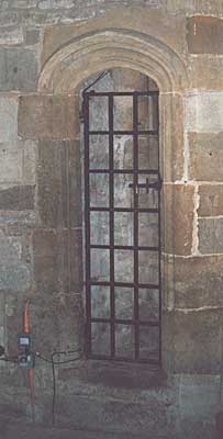 Entrance to rood stairs