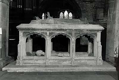 Sponne's tomb, side view