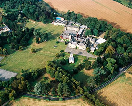 Aerial view of Thornton College from the east