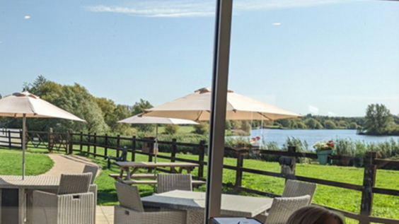 Willen cafe patio