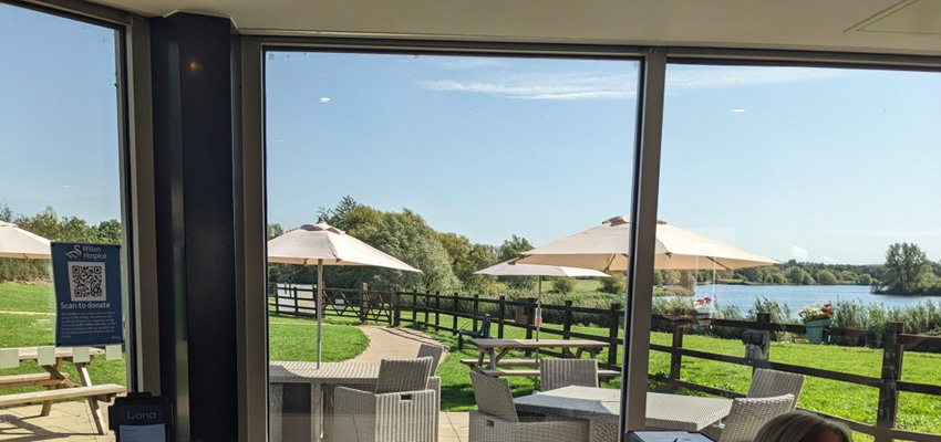 Willen cafe patio