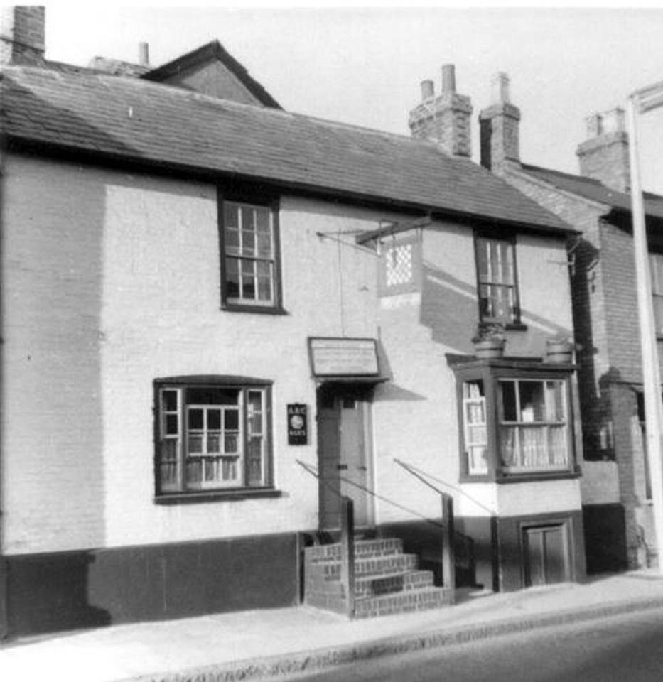 Chequers, Fenny Stratford Woburn Sands Collection