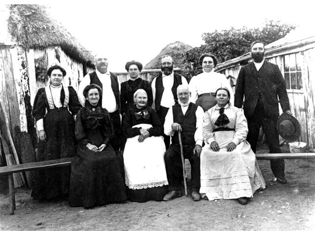 Dinah & Eli with their children 1910